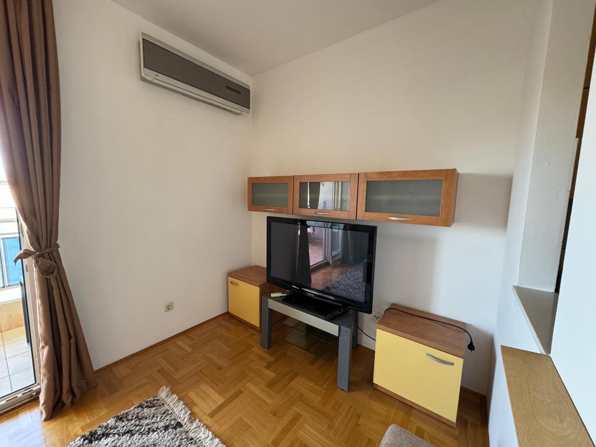 Mank1 City-center Apartman *